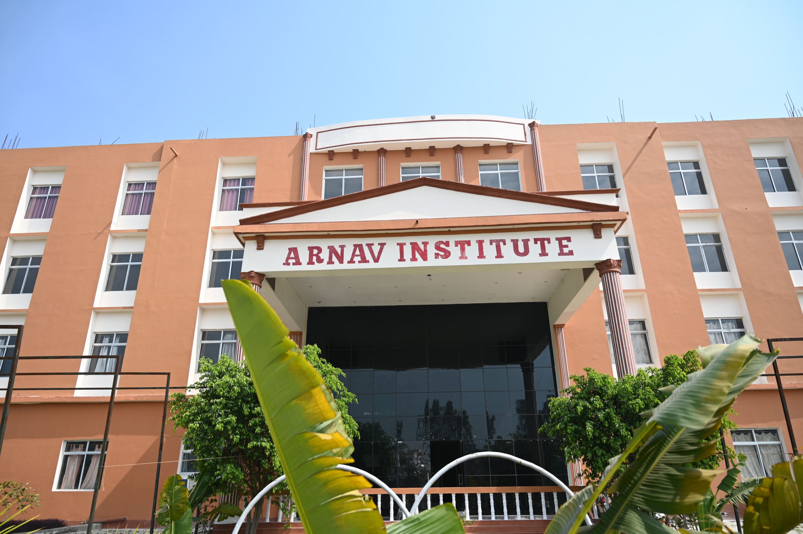 arnavayurvedicmedicalcollege.com